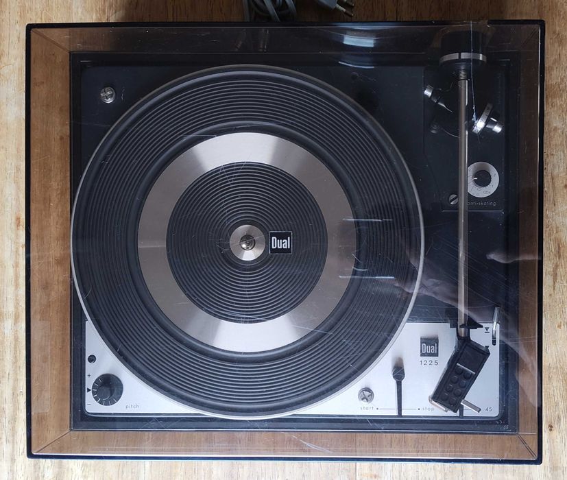 Giradiscos Dual 1225 automático e em óptimo estado original!