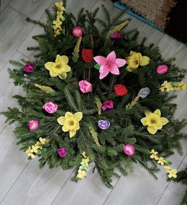 Stroiki na cmentarz (do każdego stroika znicz gratis)świątecze,