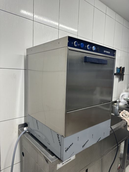 Maquina de lavar loiça industrial