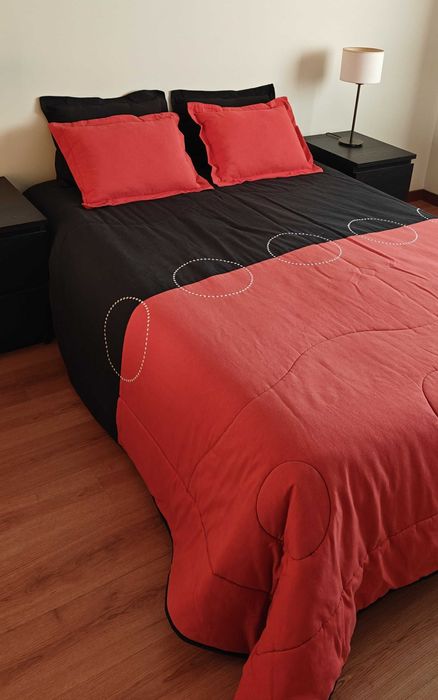 Edredão com 4 almofadas Vermelho Preto Branco
