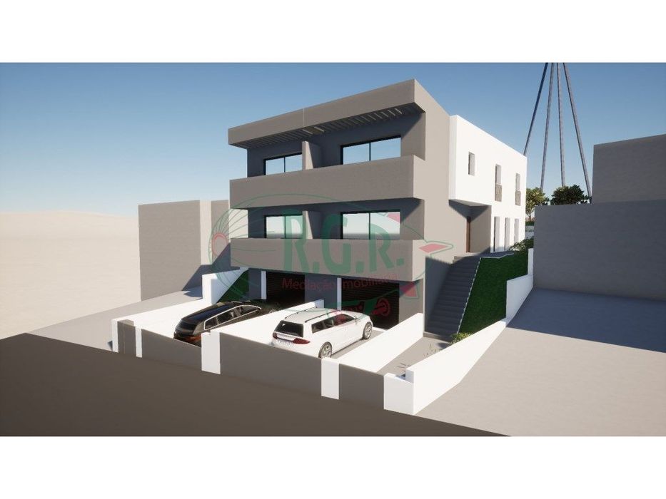 Moradia T3 de 3 Frentes (Em Pedreiro) - Fânzeres