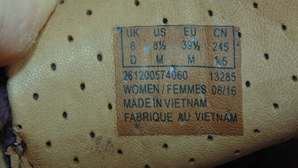 Продам ботинки clarks 39 размера, стелька 25,5см Оригинал