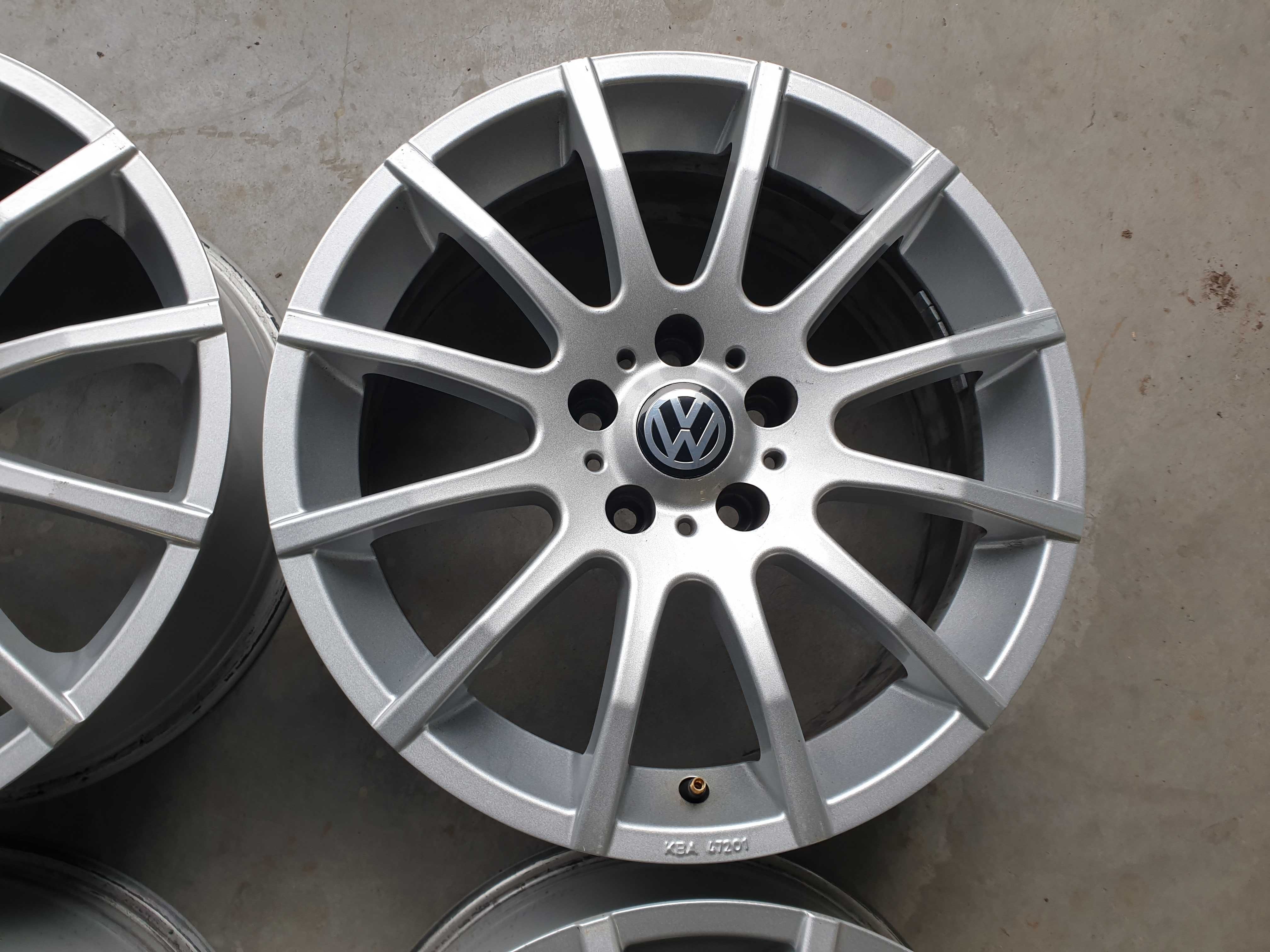 Alufelgi 17" VW Golf VII Passat b6 b7 b8 cc Caddy Touran Tiguan 5x112