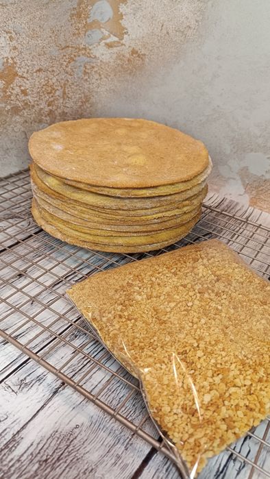 Коржі на медовик, спартак