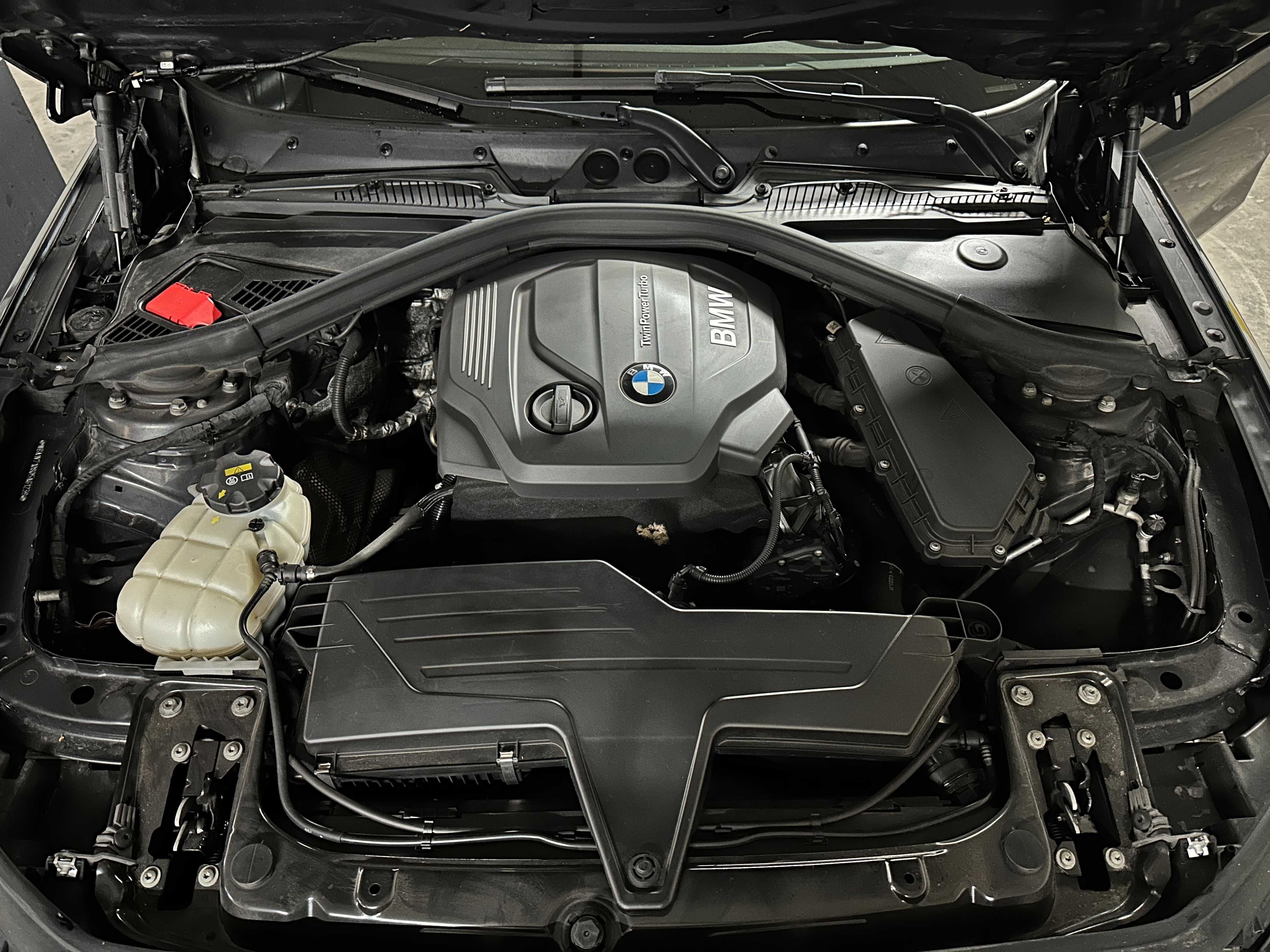 BMW 116D 2016 Manual Sportline Shadow 150cv 128KM