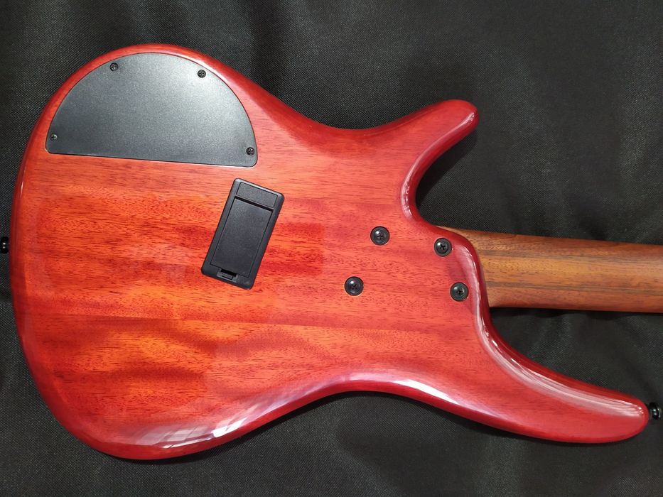 Продам Ibanez SRMS805-BTT