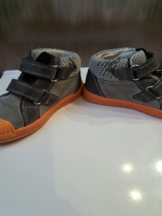 Buty chłopięce trzewiki jesienne na rzepy przejściowe Bartek rozmiar24