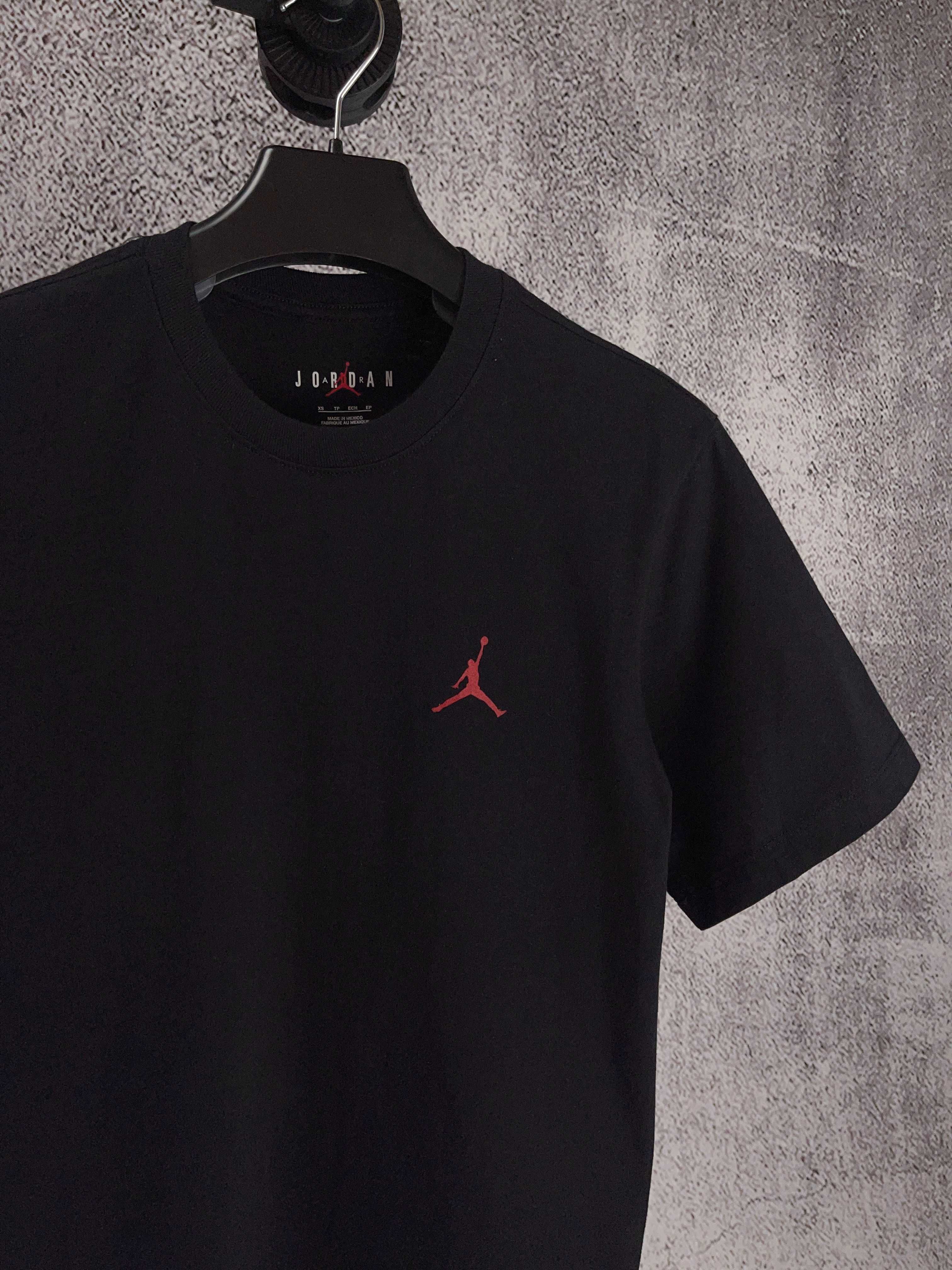 Оригінал футболка Jordan Evolution T-Shirt FB7468-010 нова