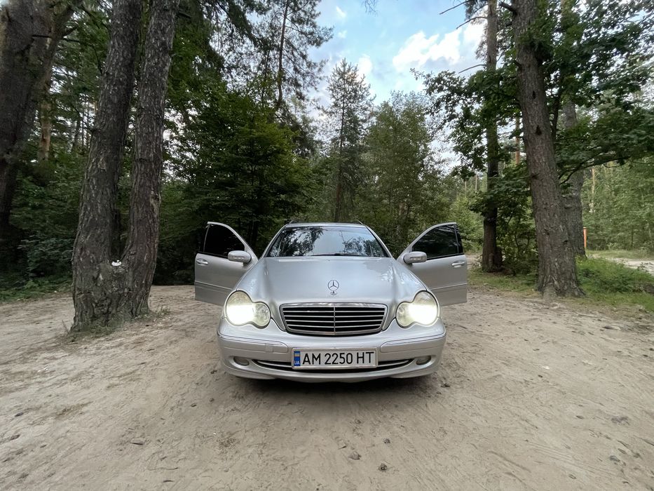 Mercedes w203 2003р