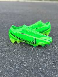 Nike Mercurial Dream Speed Vapor 15 FG

Розміри 39-45

Ціна на дроп 26