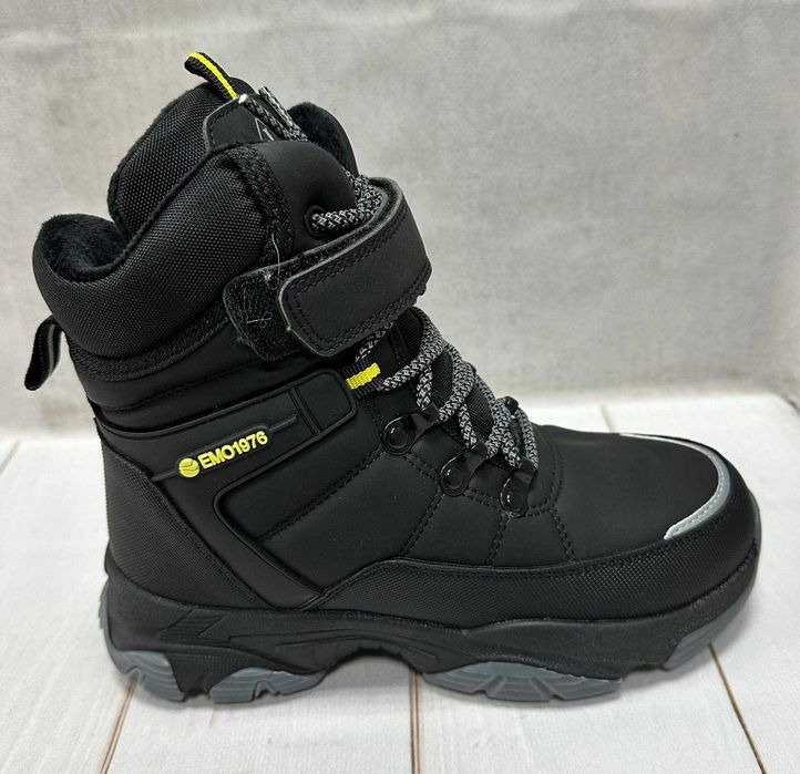 Зимові дитячі черевики Jong Golf на овчині водовідшт чорні 35-36