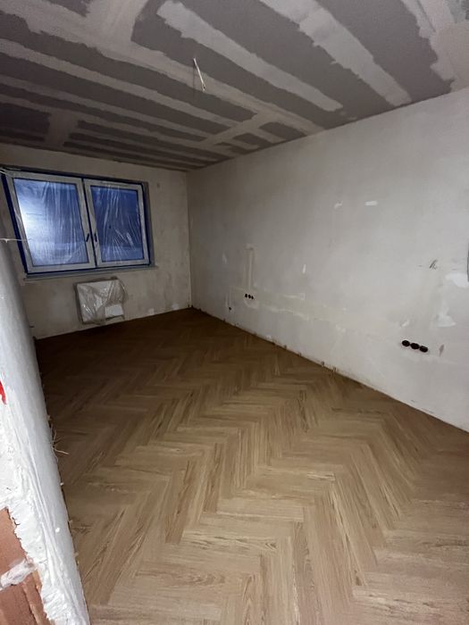 Montaż-Panele, listwy, drzwi, meble na wymiar