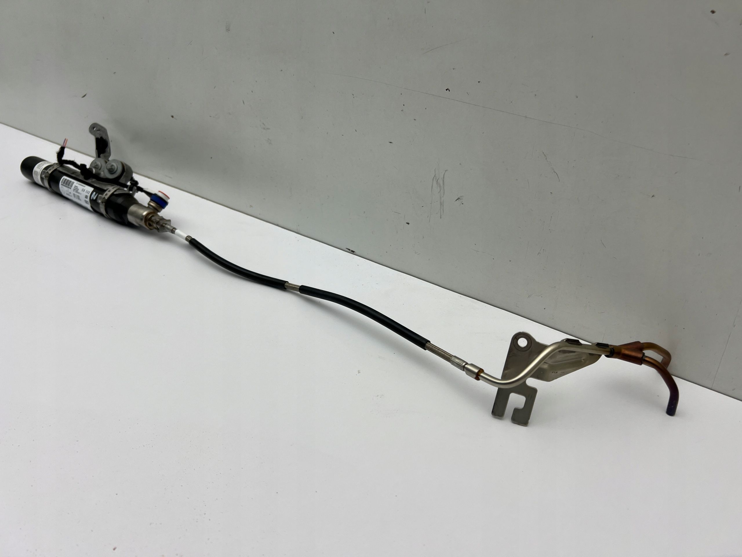 Mercedes c klasa W206 gaśnica turbosprężarki oryginał N