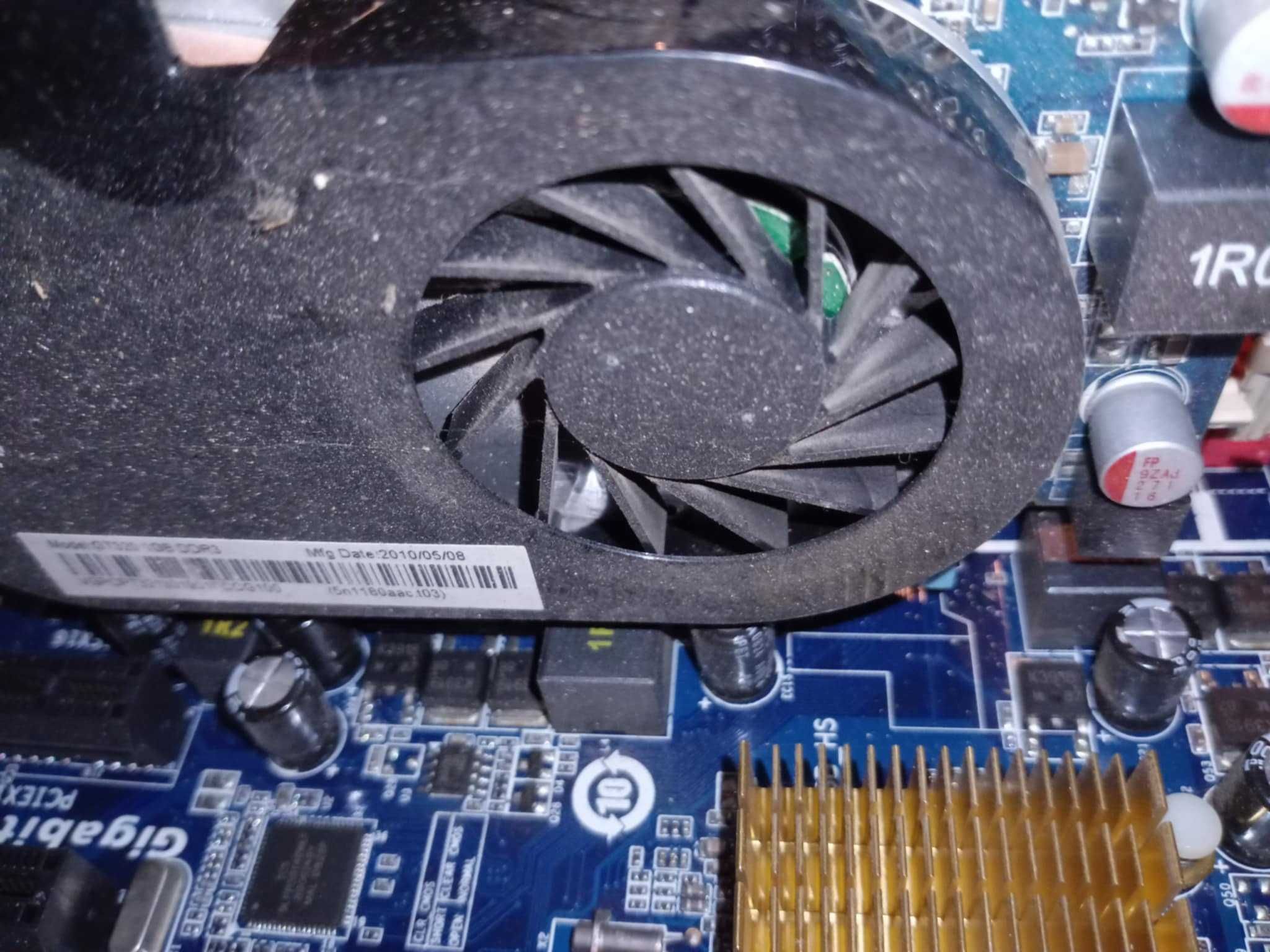 Komputer z Geforce GT320