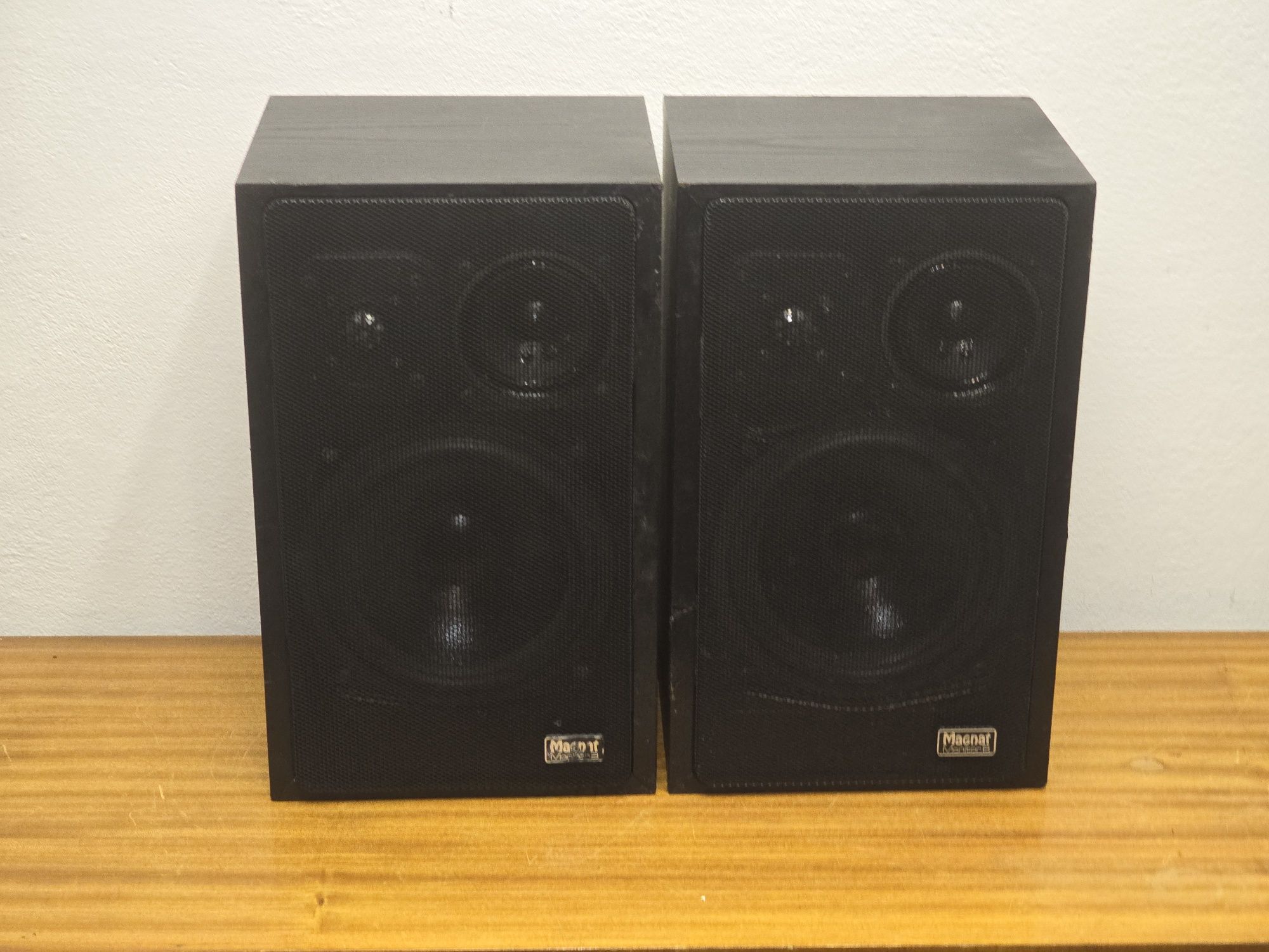Tanio Magnat Monitor B Kolumny 3 drożne bas 20cm 120W 4-8ohm 40-34kHz