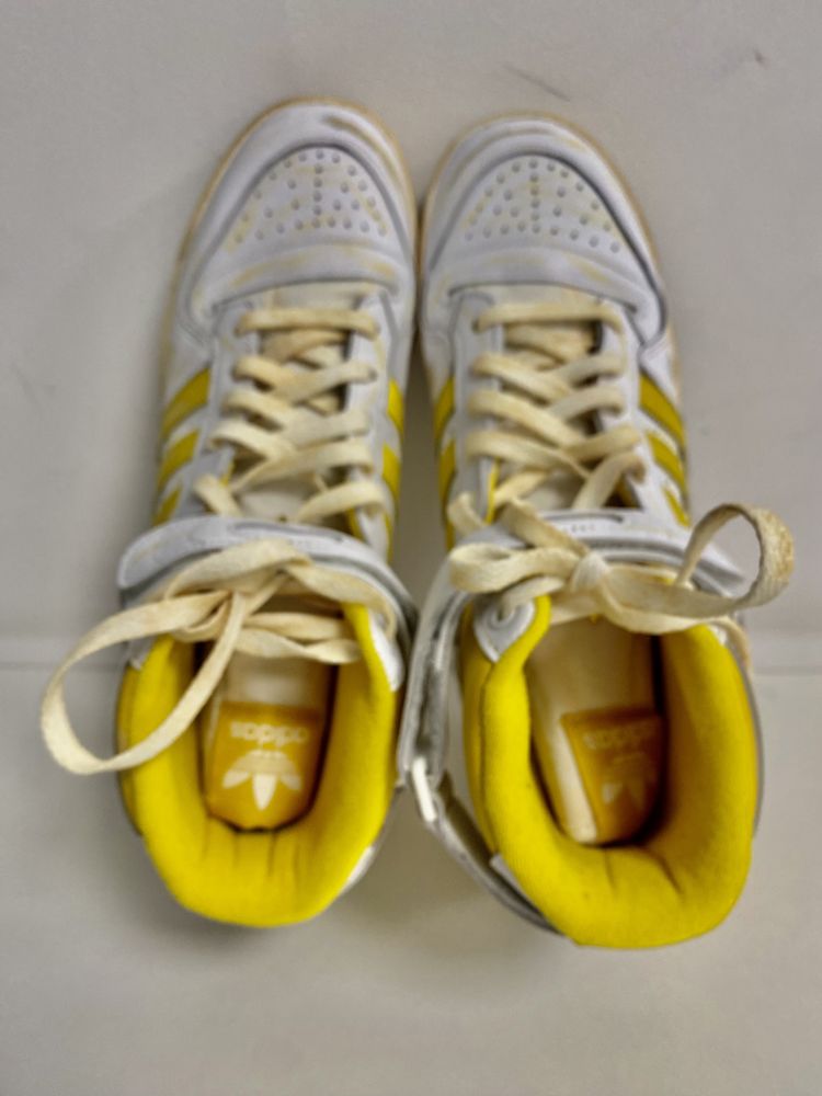 Ténis basquetebol retro Adidas Forum 84 Hi vintage amarelo / Branco tamanho 46 2/3