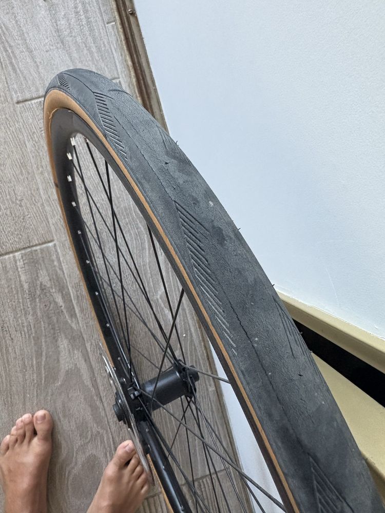 Pneus de estrada Schwalbe S-One – Ótimo estado