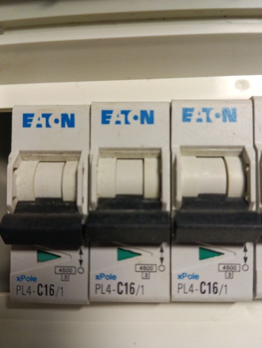 3 автомати Eaton б/у