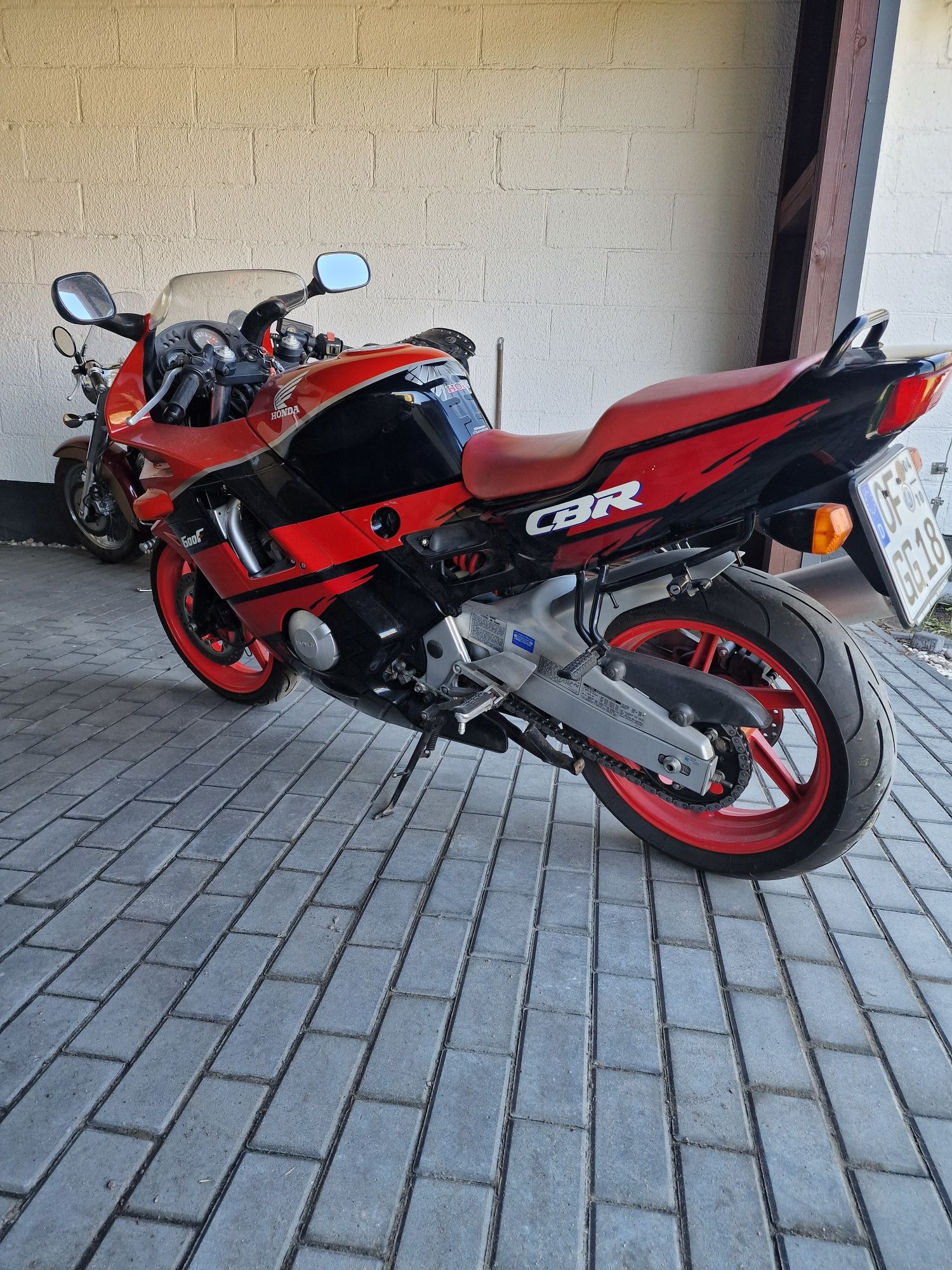 Honda CBR 600 F PC25