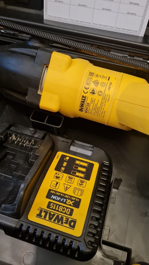 Інструмент акумуляторний Dewalt