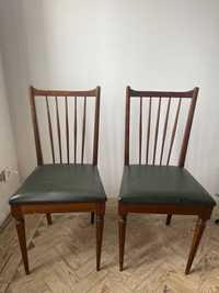 Cadeiras vintage em madeira