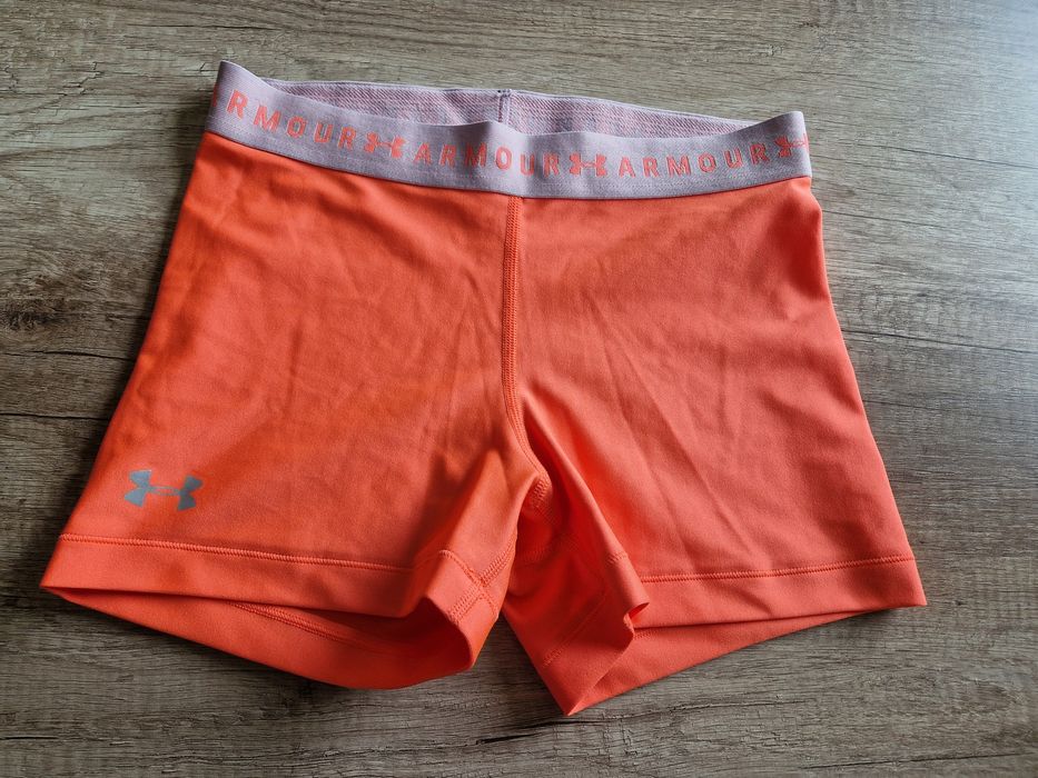 Nowe sportowe spodenki roz M Under Armour