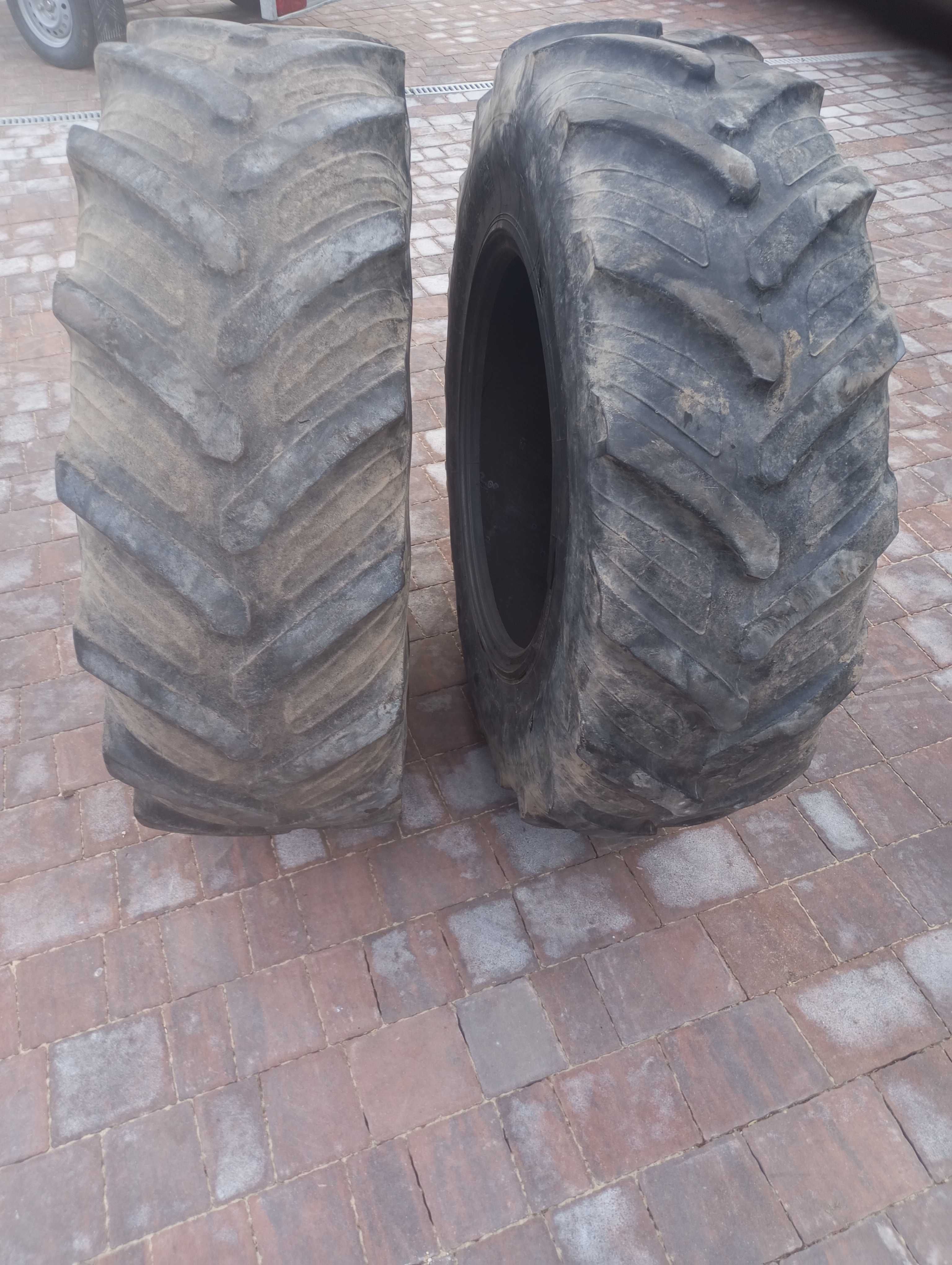 Opony TAURUS 380/85 R24.           /14.9 R24/