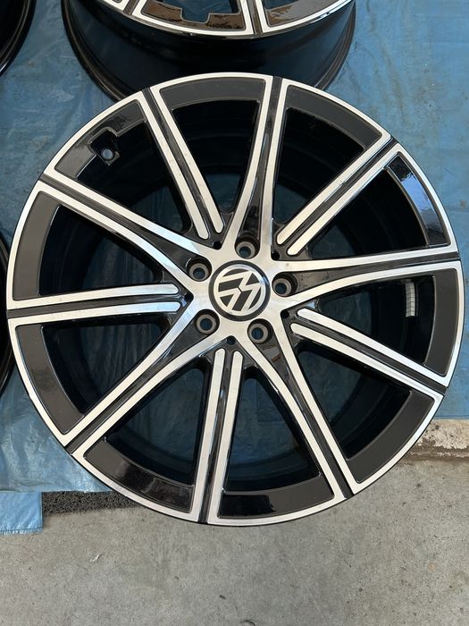 Felgi aluminiowe VOLKSWAGEN VW R 19 5x112 NOWE