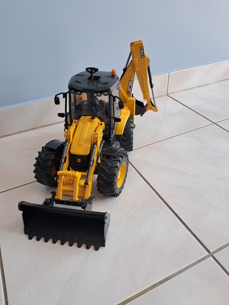 Bruder Koparka JCB 5CX 02454