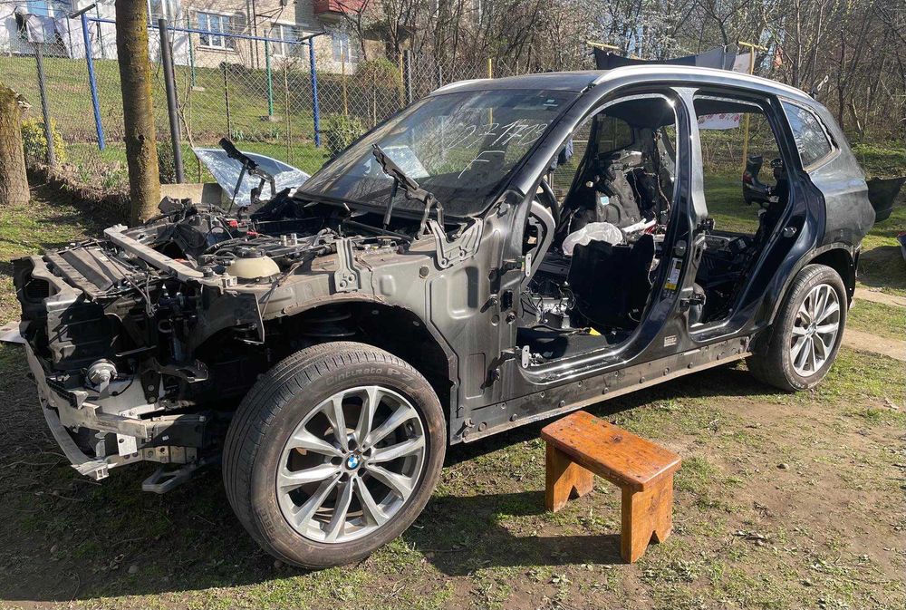 Четверть BMW X3 G01 поріг крило панель задня