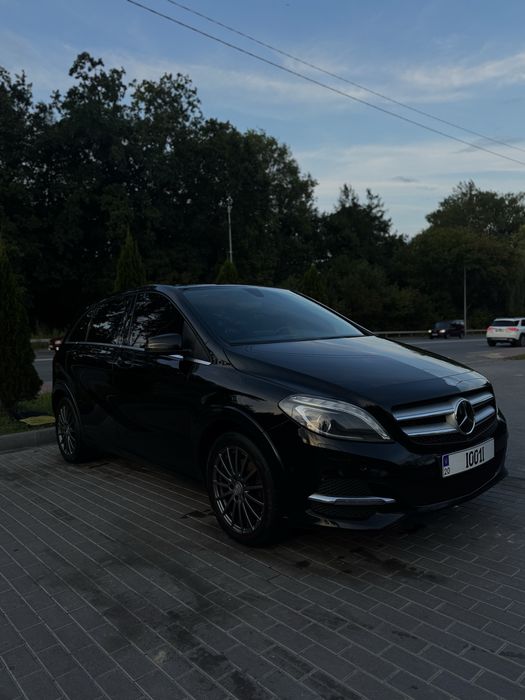 Mersedes-Benz B-Class 2016 b250e