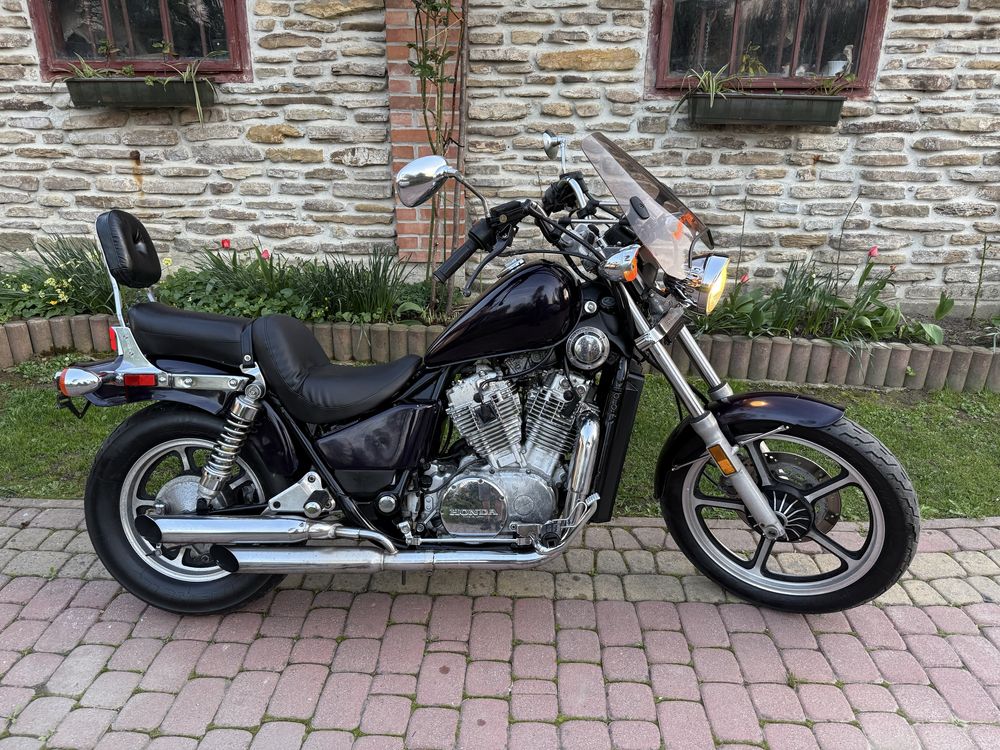 Honda Shadow VT 700 Twin