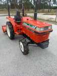 Trator com Frese Kubota Sunshine