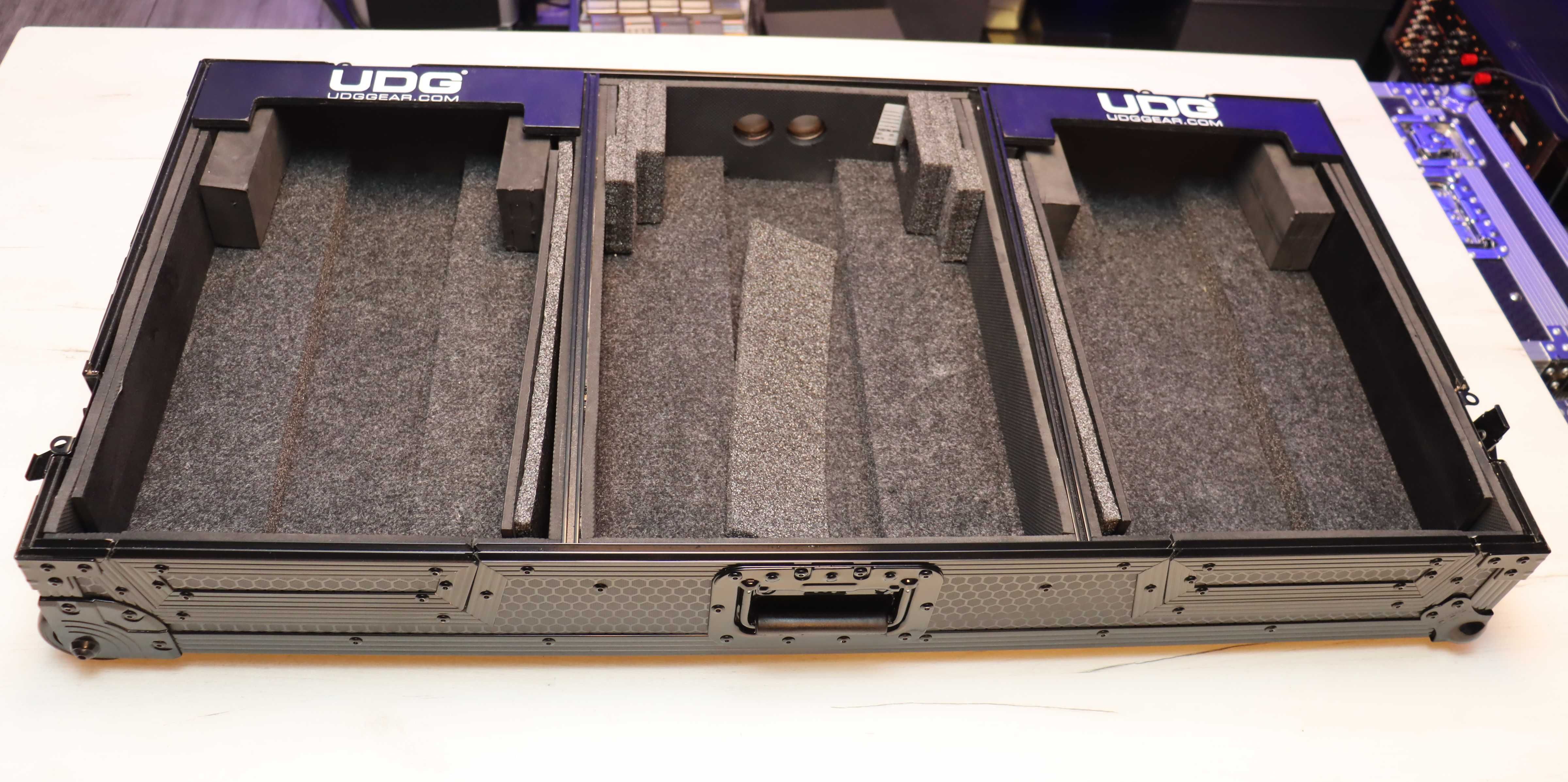 Case skrzynia UDG Pioneer DJ CDJ 3000 DJM 900NXS2 nexus // CDJ 2000