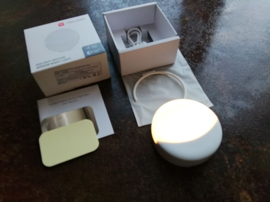 Лампа Xiaomi Yeelight, аккумуляторная (автомат.сенсор включения)