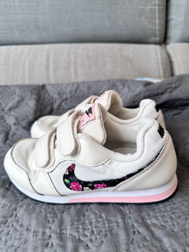 Buty sportowe Nike r.32 (20,8 cm)