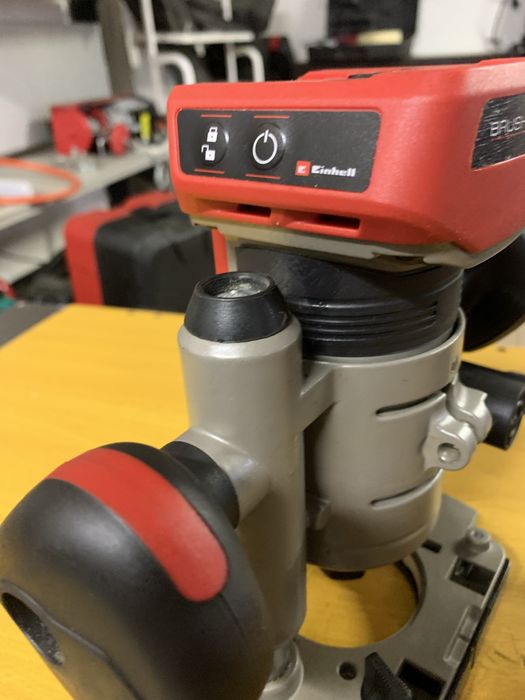 Акумуляторний безщітковий Фрезер обкантуванний Einhell TR-RO 18 Set Li