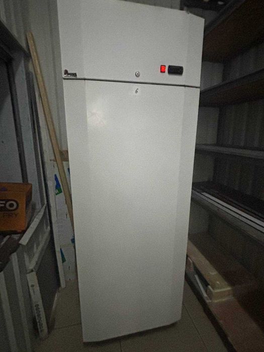 Холодильник промисловий Juka