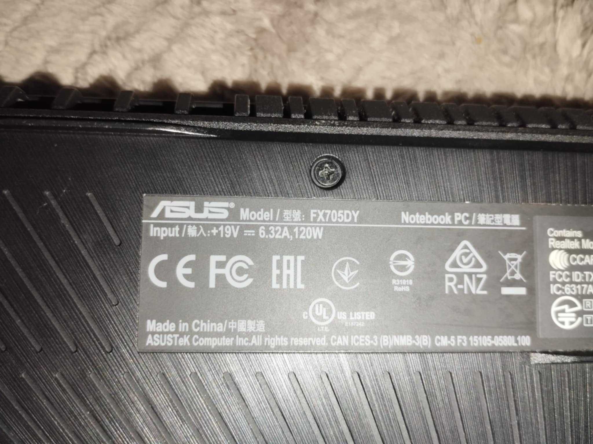 Sprzedam laptopa Asus