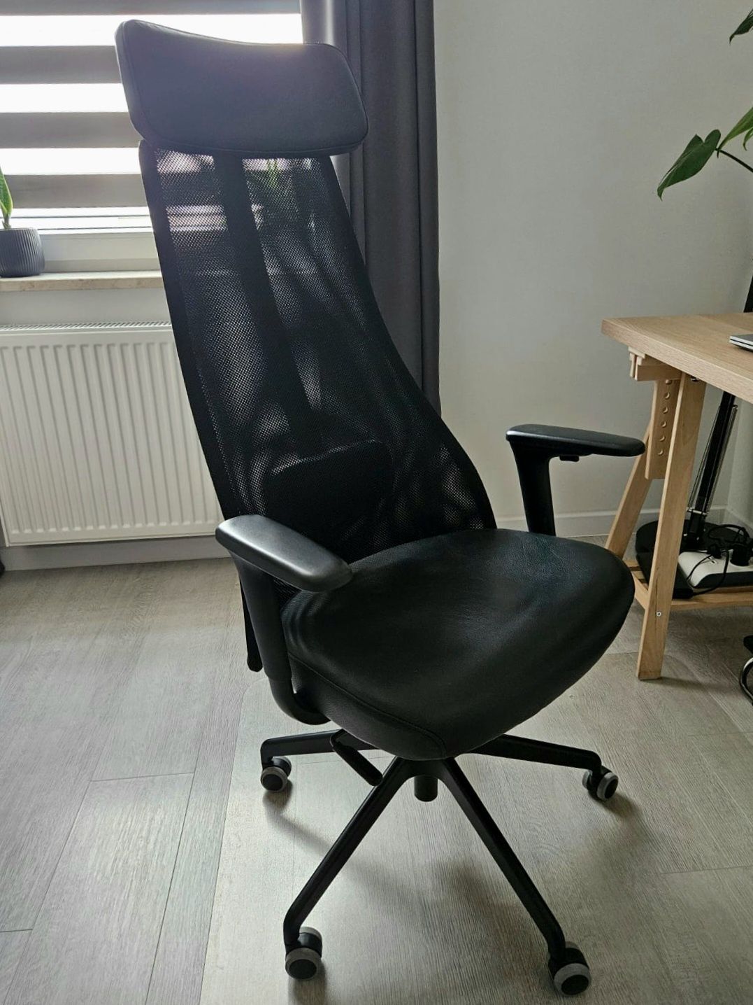 Skórzane Krzesło biurowe z podłokietnikami IKEA