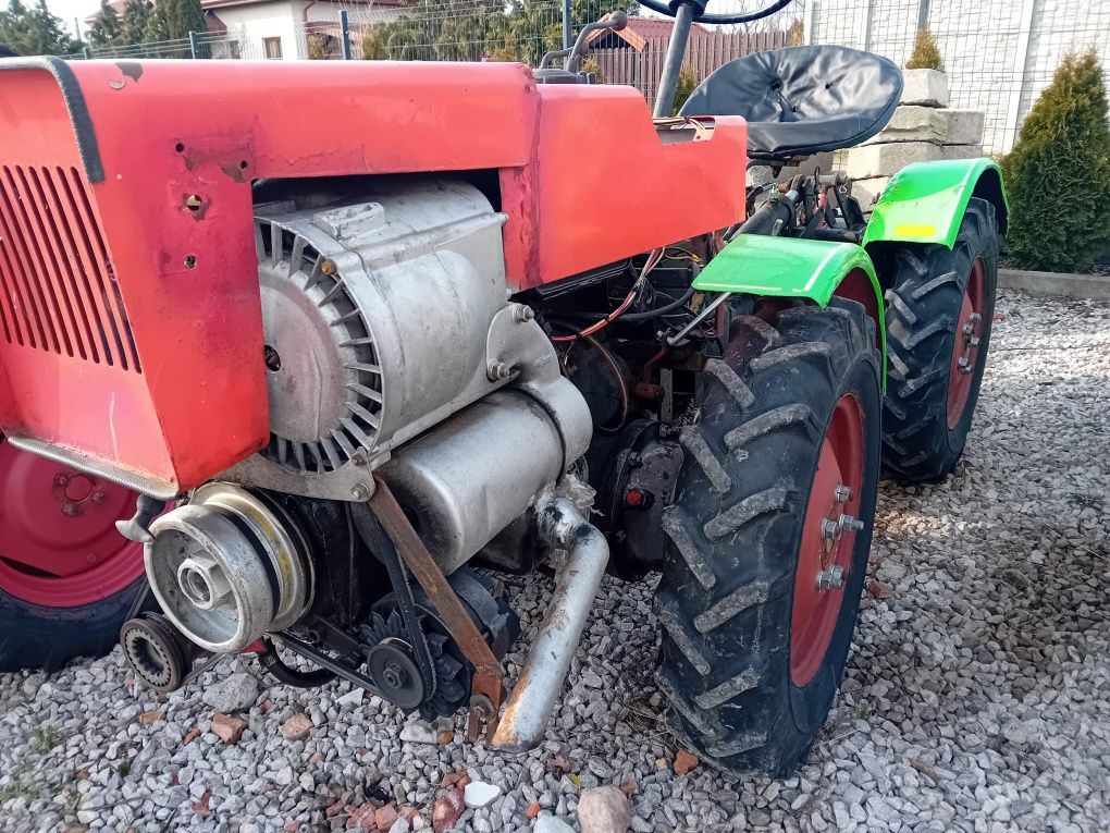 Traktorek Ogrodniczy TZ4K14 z osprzętem 4x4 Kosiarka agrozet Czeski