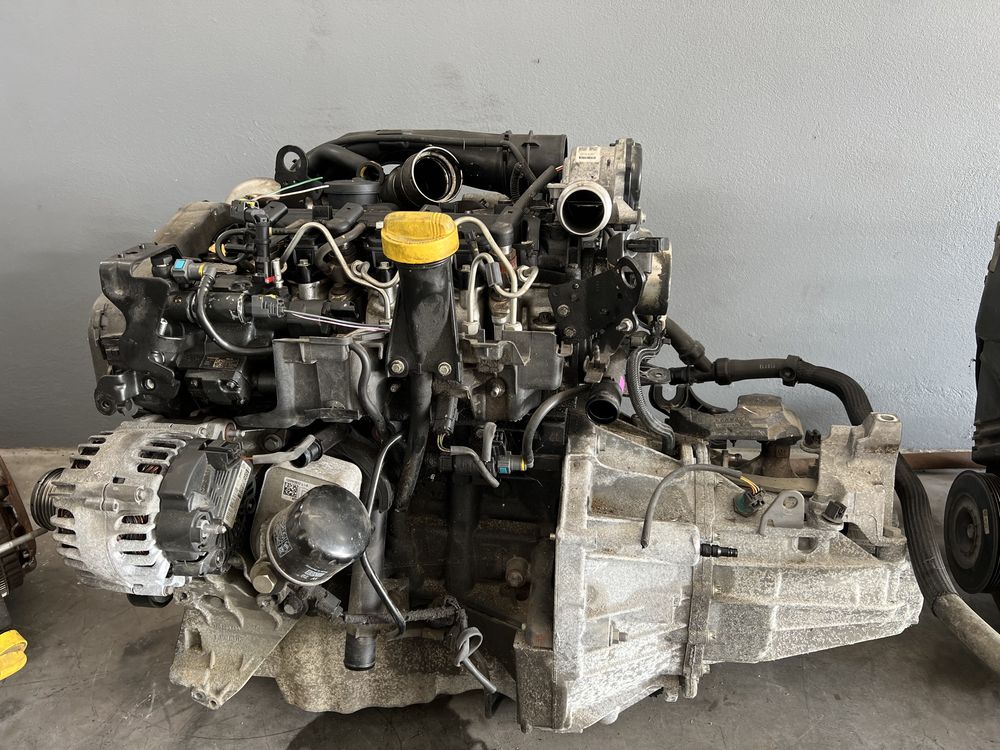 Двигатель двигун мотор 1.5 dci  k9k 836 837  846 Renault