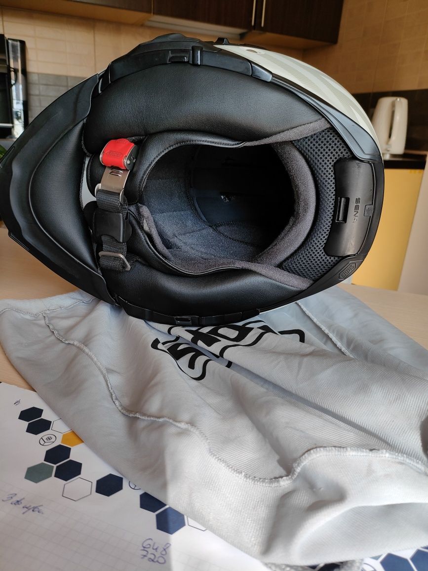 Kask motocyklowy Interkom Sena, Shoei Neotec II