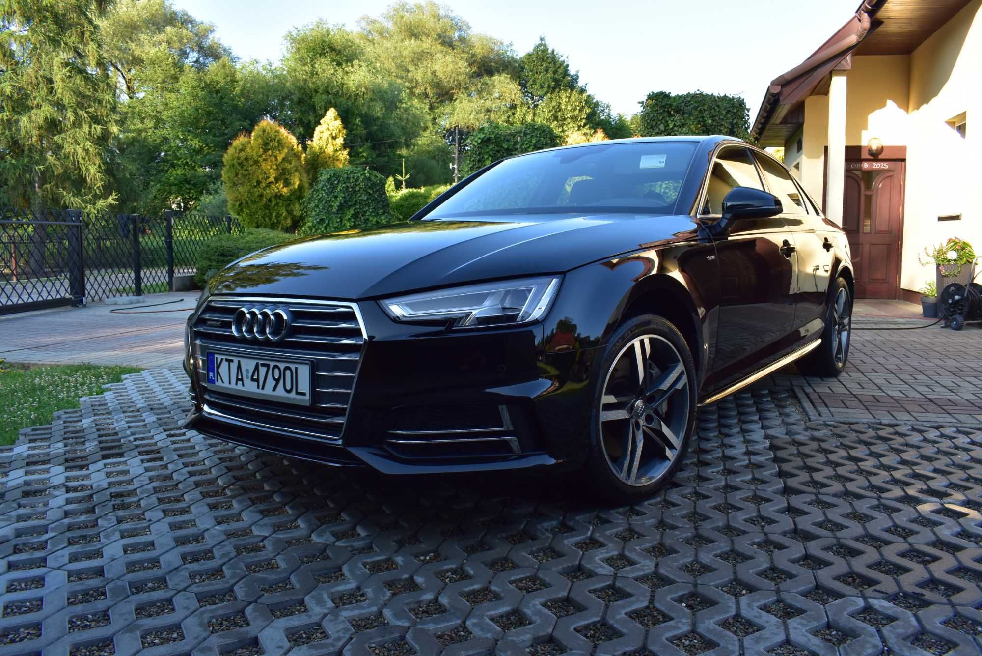 Audi A4 B9 2.0 TFSI 252KM QUATTRO