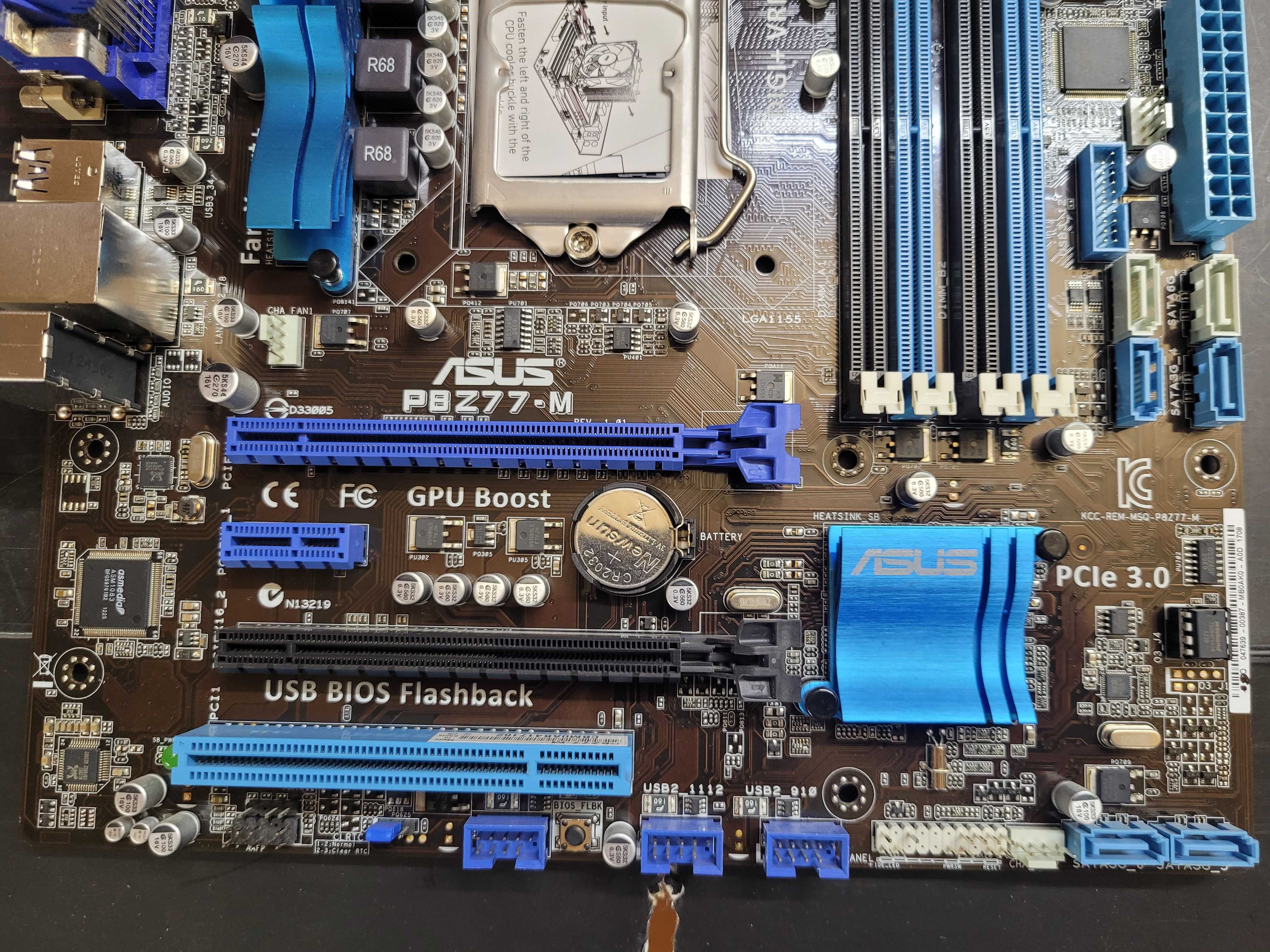Класна плата на топ Z77 ASUS P8Z77-M SATA3 USB3 PCI-EX3 4 slot DDR3