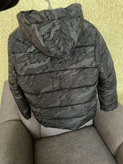 Продам зимнюю куртку пуховик Next р. 8-9 (128-135)