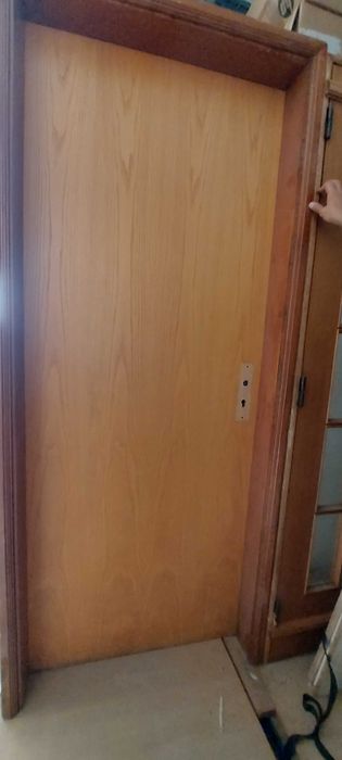 Portas em madeira com aro (varias medidas)