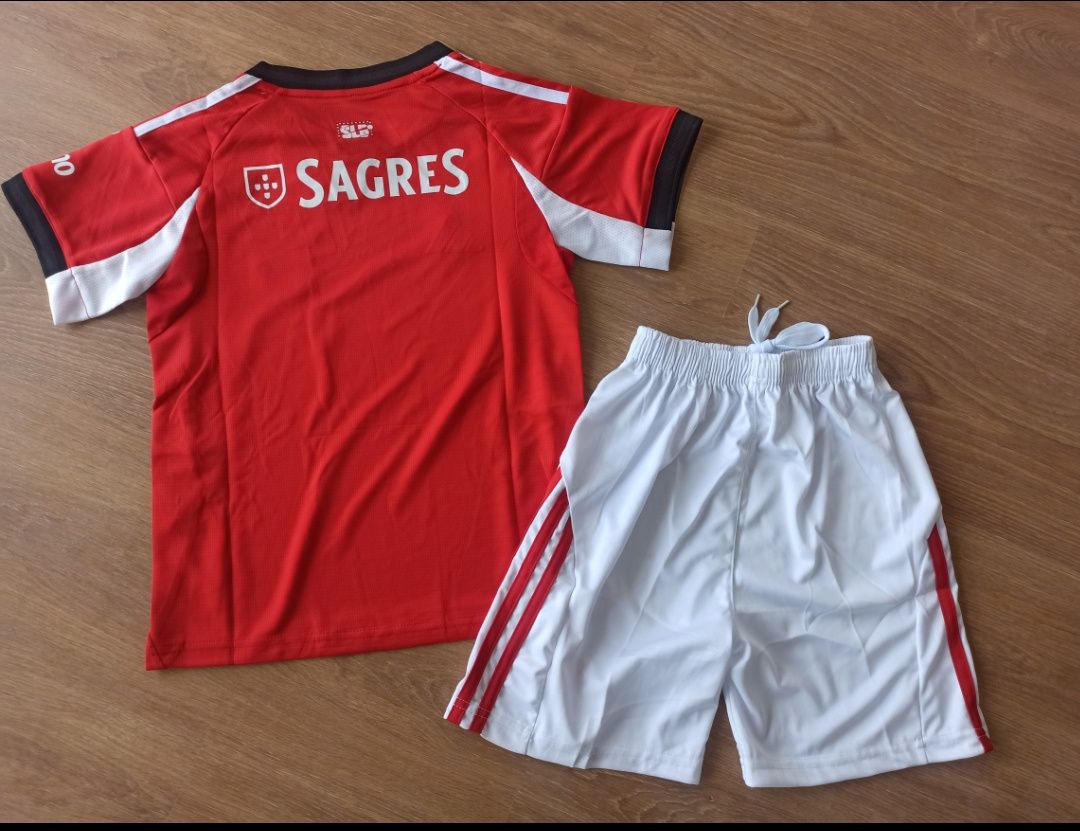 Conjunto Criança Benfica
