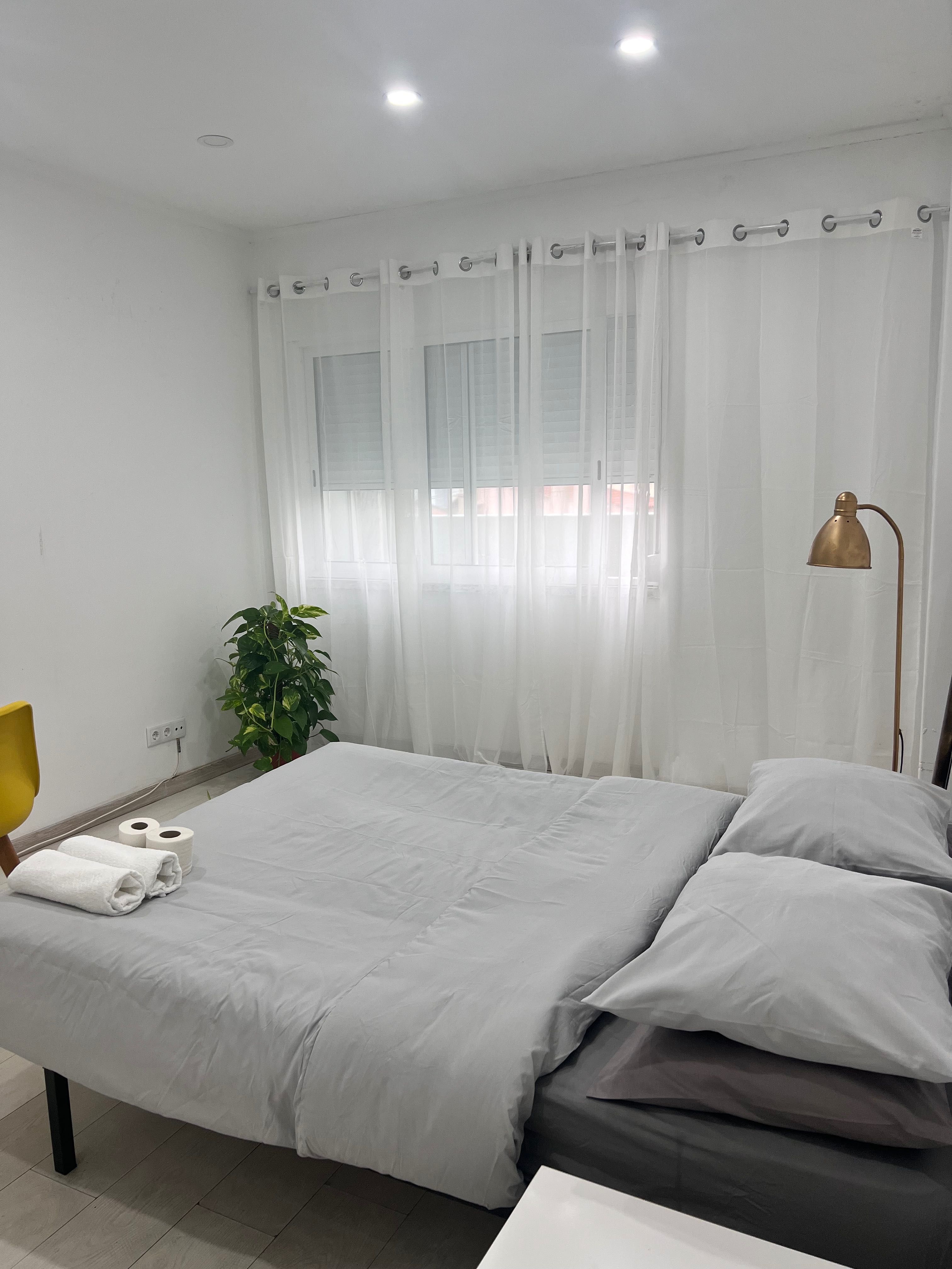 Alugo quarto para casal  só  pagam a partir do dia que entrar