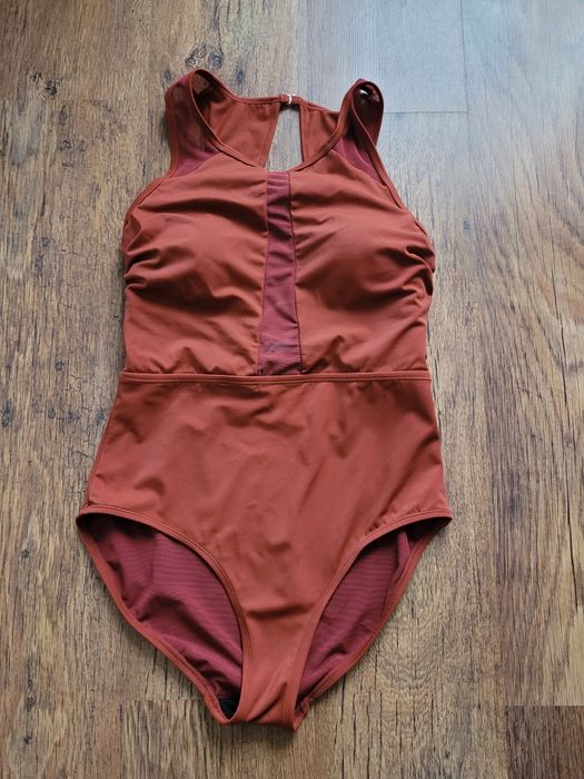 Strój kąpielowy jednoczęściowy